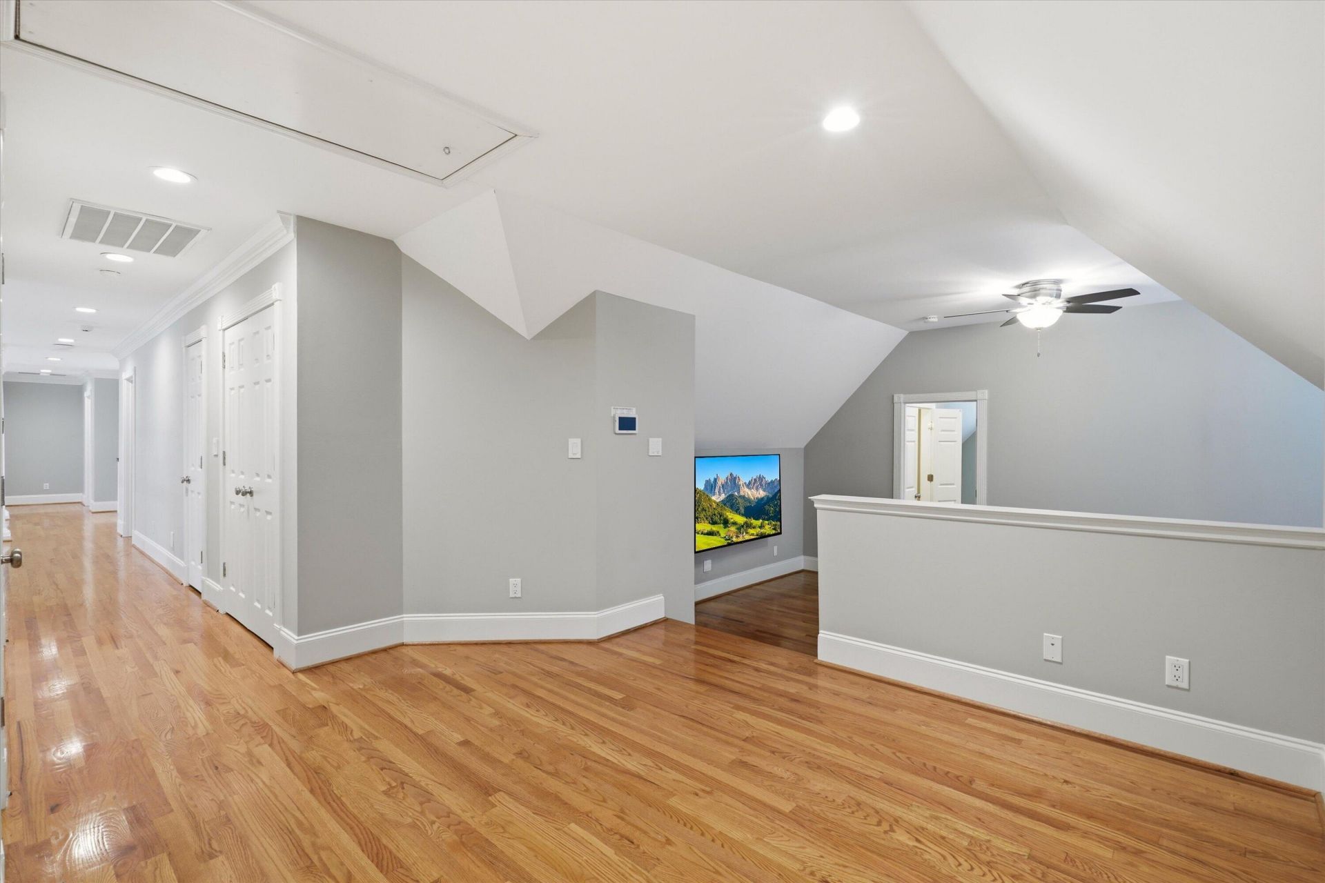 3065 Pignatelli Crescent Photo 46