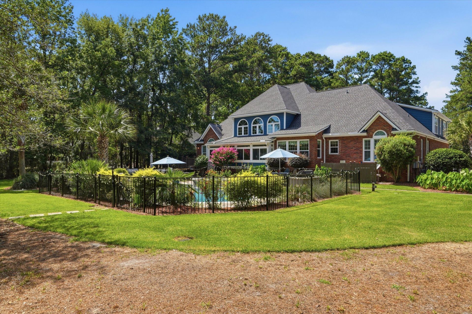 3065 Pignatelli Crescent Photo 57
