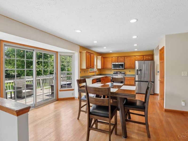 8046 Logan Ridge Drive, West Chester, OH 45069 Photo 14