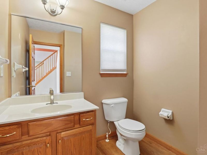 8046 Logan Ridge Drive, West Chester, OH 45069 Photo 19