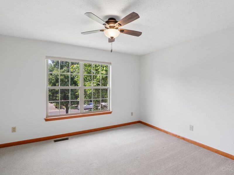 8046 Logan Ridge Drive, West Chester, OH 45069 Photo 28