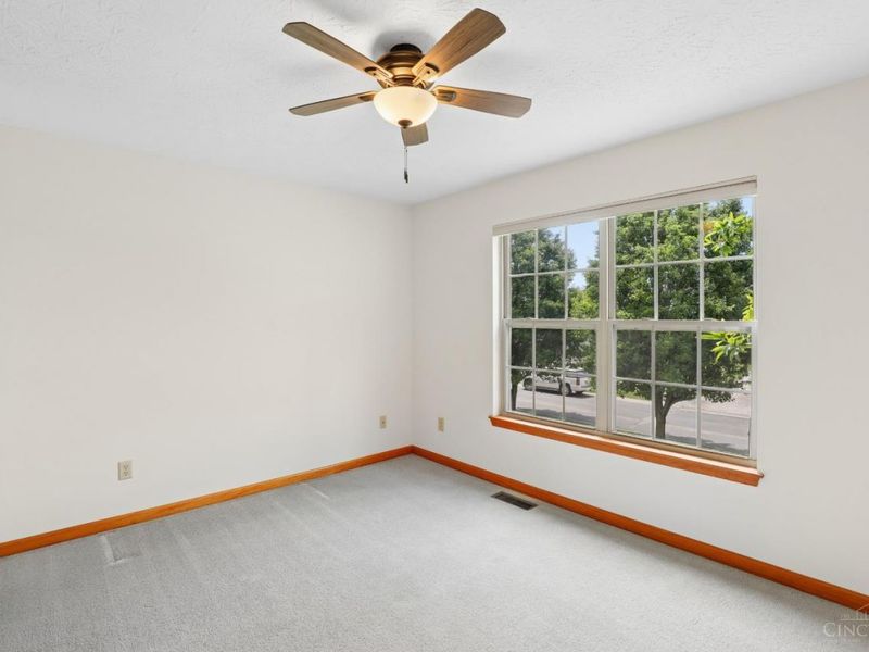 8046 Logan Ridge Drive, West Chester, OH 45069 Photo 32