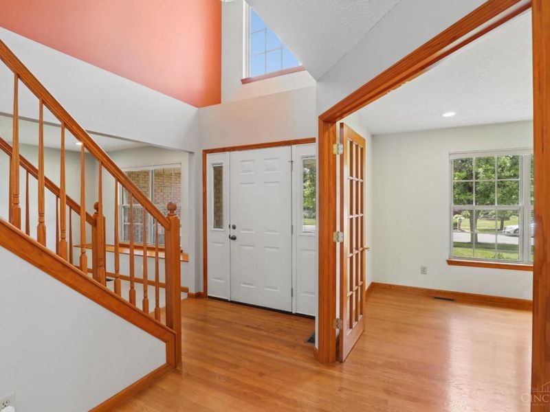8046 Logan Ridge Drive, West Chester, OH 45069 Photo 4