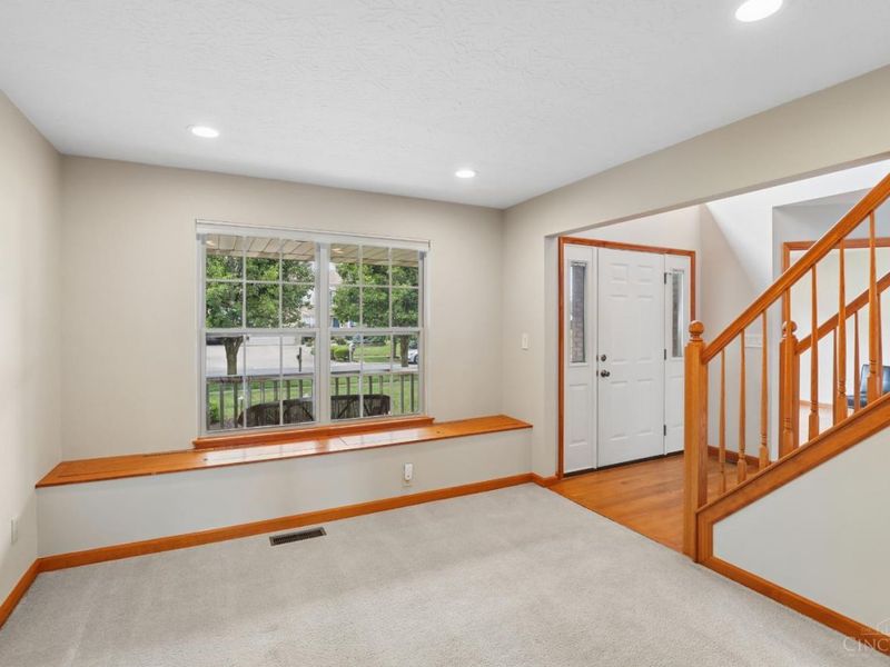 8046 Logan Ridge Drive, West Chester, OH 45069 Photo 5