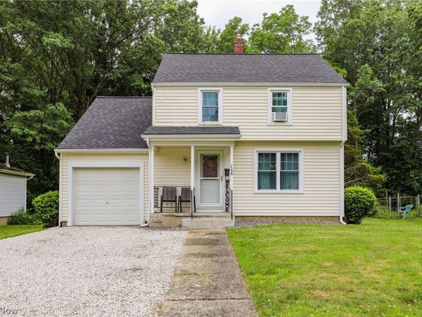 748 Cedar Avenue , Ravenna, OH 44266