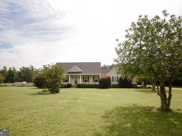 247 Darrell Thompson Road, Lyons, GA 30436