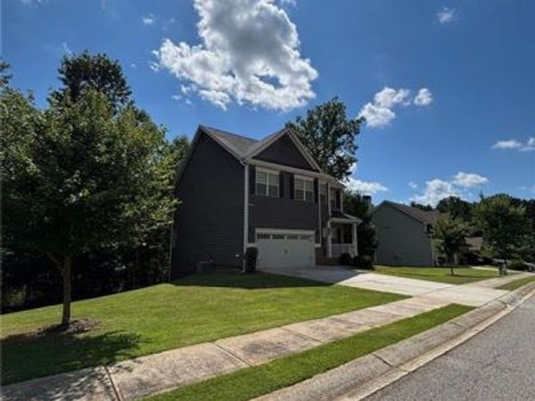 389 White Trillium Drive , Hoschton, GA 30548