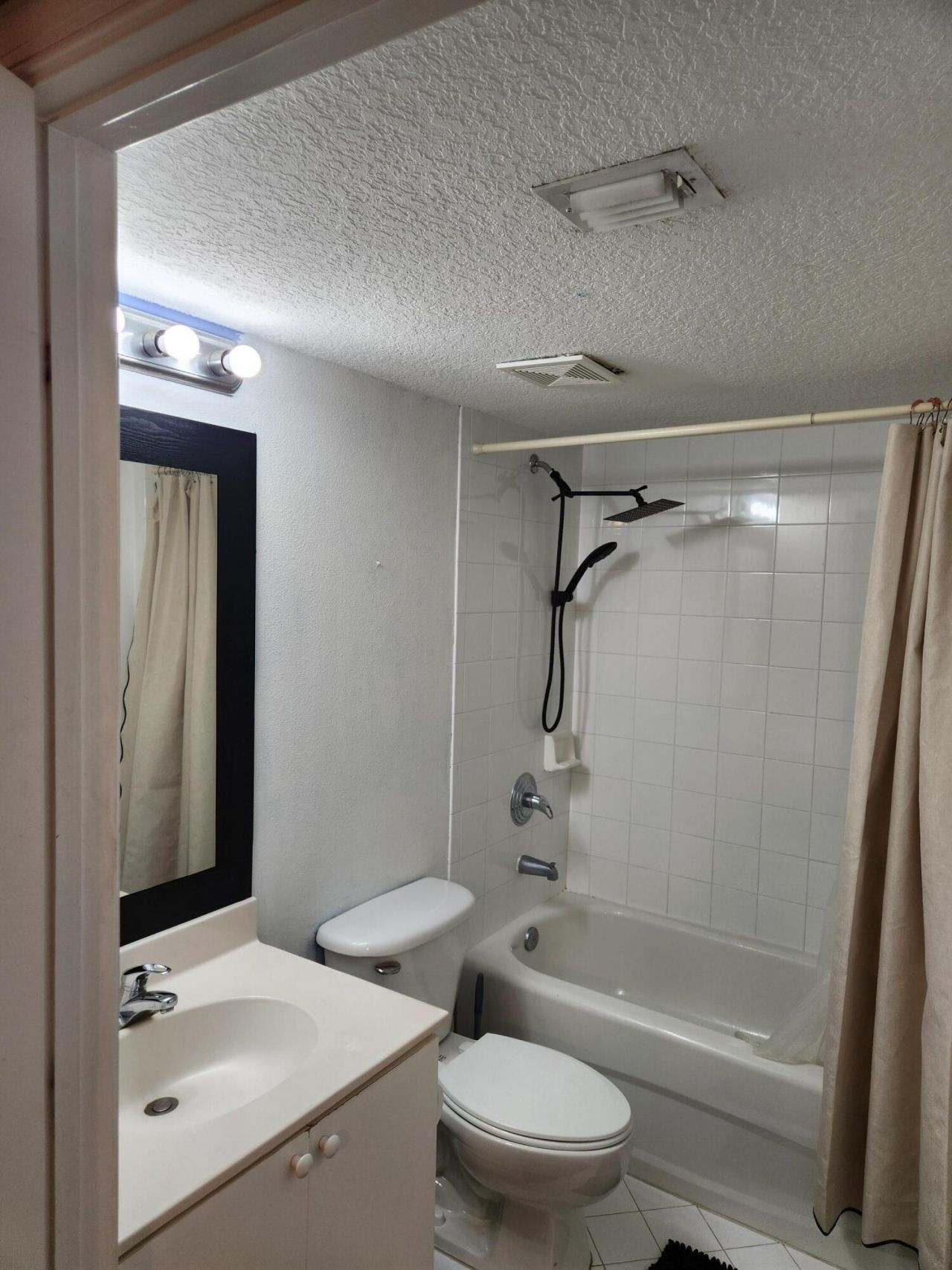 3760 N Jog Road, West Palm Beach, FL 33411 Photo