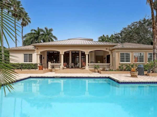 1400 S Crestwood Court S, Unit 1407, Royal Palm Beach, FL 33411