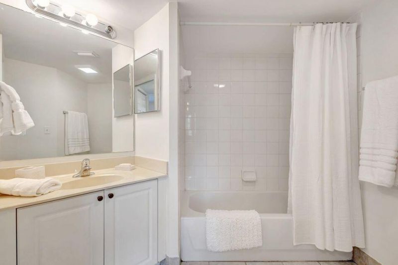 1400 S Crestwood Court S, Unit 1407, Royal Palm Beach, FL 33411 Photo