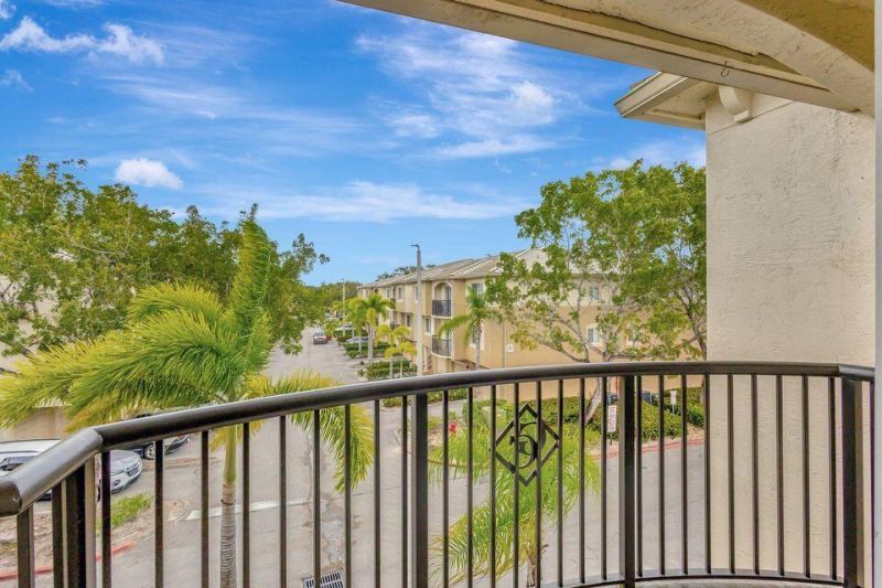 1400 S Crestwood Court S, Unit 1407, Royal Palm Beach, FL 33411 Photo