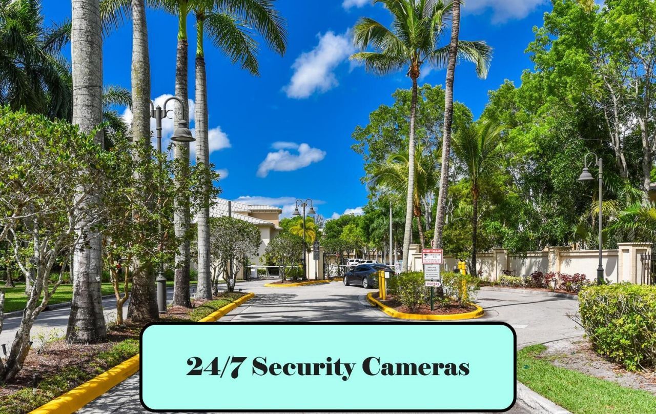 1400 S Crestwood Court S, Unit 1407, Royal Palm Beach, FL 33411 Photo