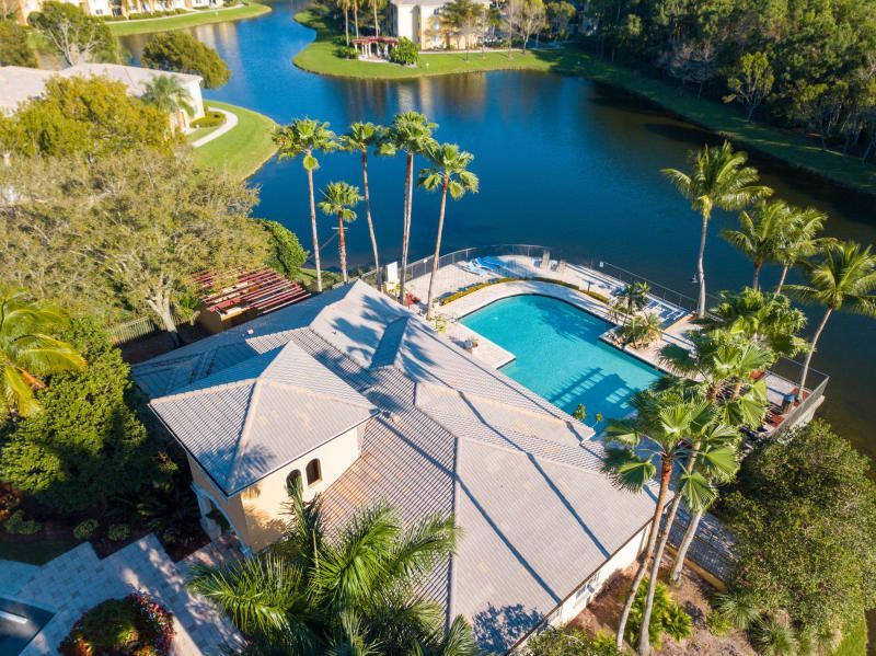 1400 S Crestwood Court S, Unit 1407, Royal Palm Beach, FL 33411 Photo