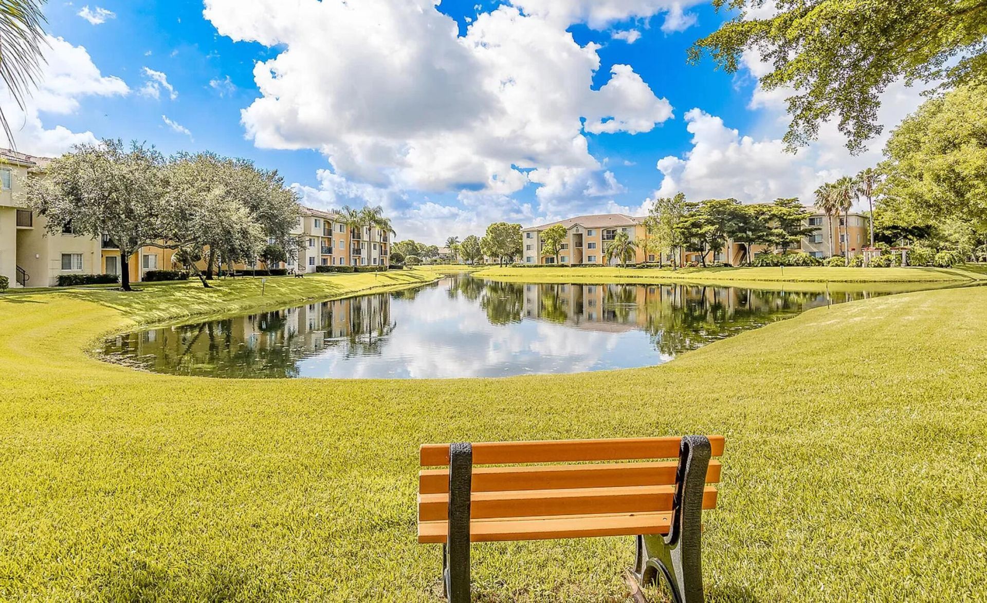 1400 S Crestwood Court S, Unit 1407, Royal Palm Beach, FL 33411 Photo