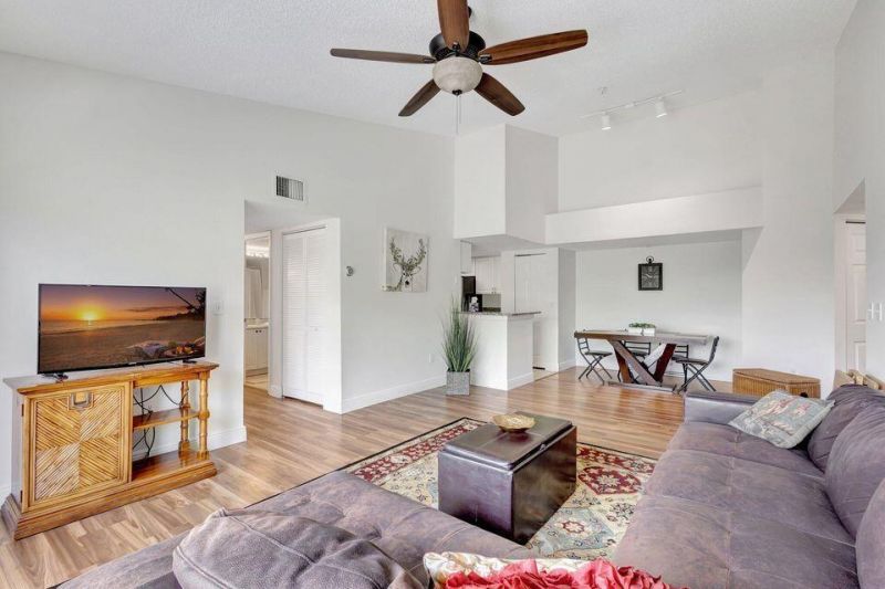 1400 S Crestwood Court S, Unit 1407, Royal Palm Beach, FL 33411 Photo