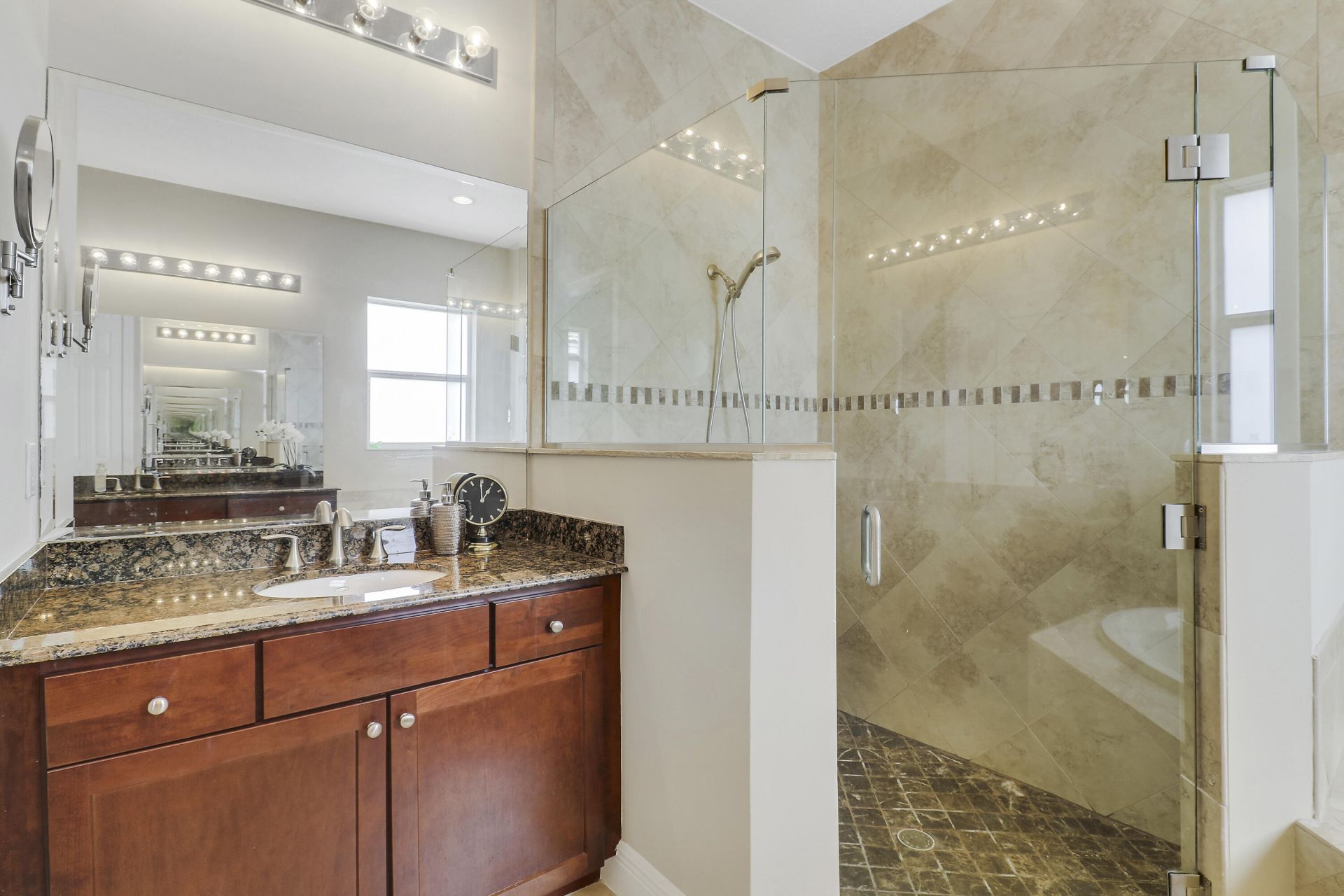 9556 SW Nuova Way, Port Saint Lucie, FL 34986 Photo