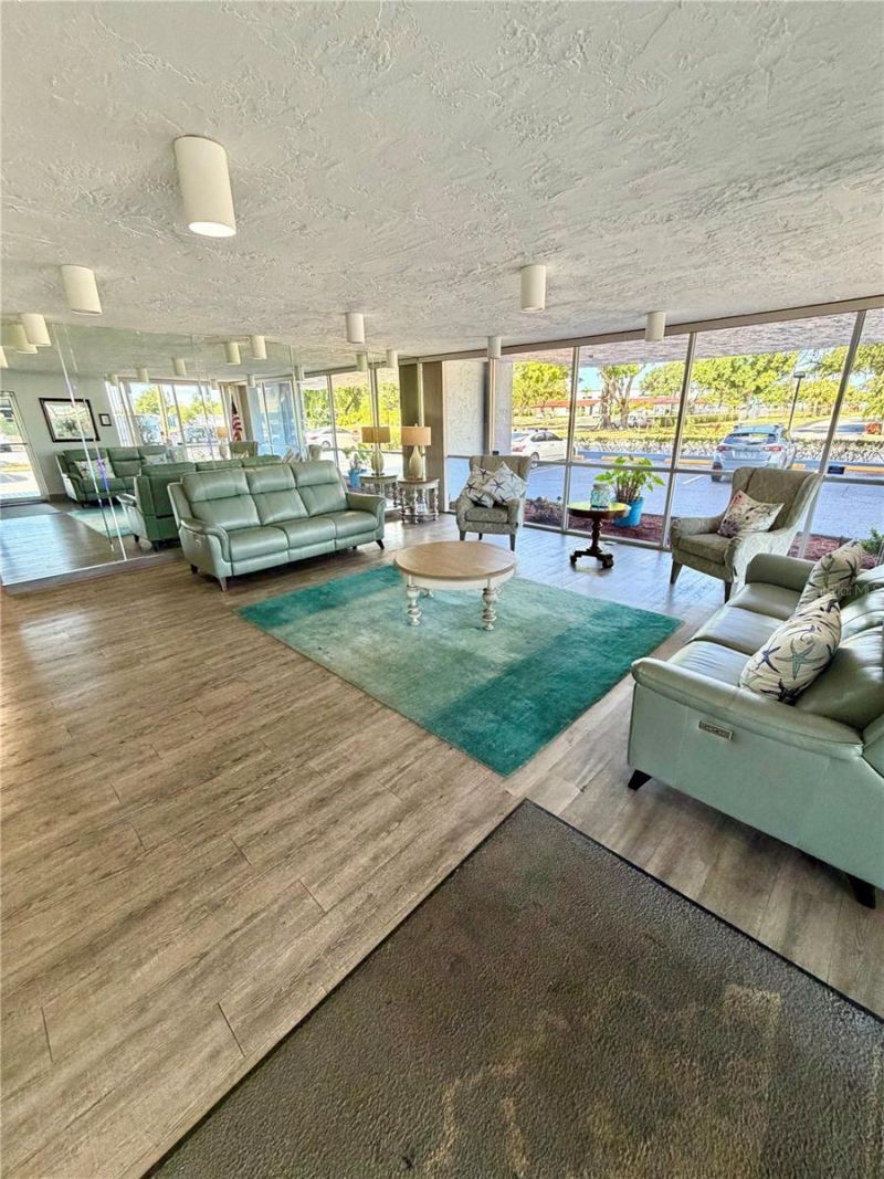 2901 26th Street W, Unit 617, Bradenton, FL 34205 Photo