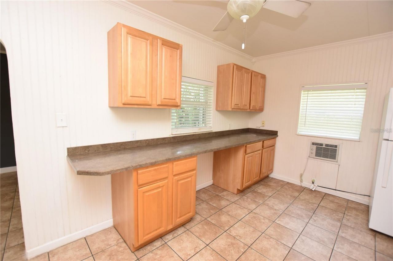 928 E Valencia Street , Lakeland, FL 33805 Photo