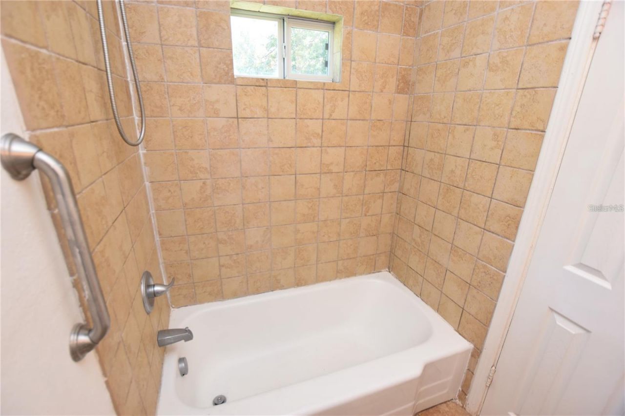 928 E Valencia Street , Lakeland, FL 33805 Photo