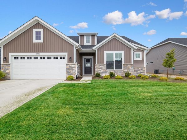 3203 Viridian Way , Valparaiso, IN 46385