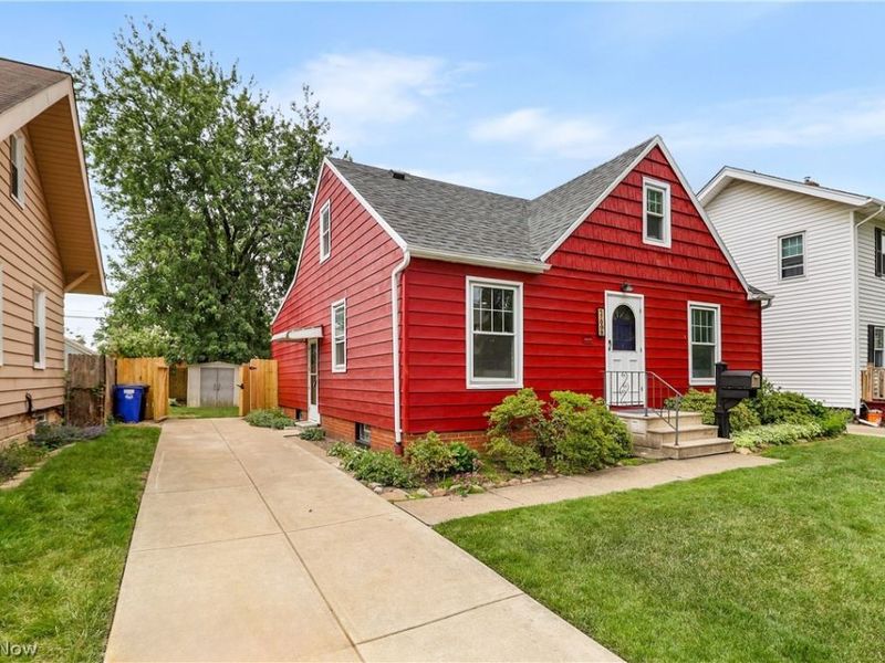 17009 Sedalia Avenue, Cleveland, OH 44135 Photo 2