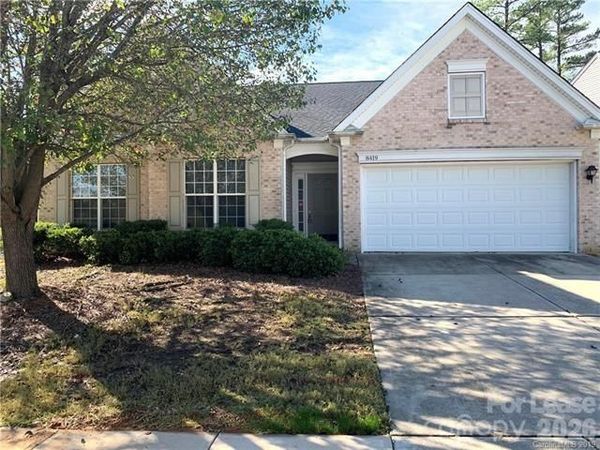 8419 Heron Glen Drive , Charlotte, NC 28269