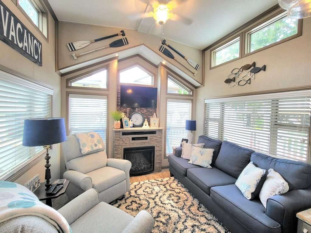 6001 - 5627 S Kings Hwy.  Photo 8