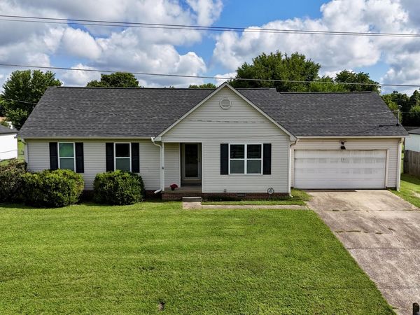 17 Daybreak Cove , Oakfield, TN 38362