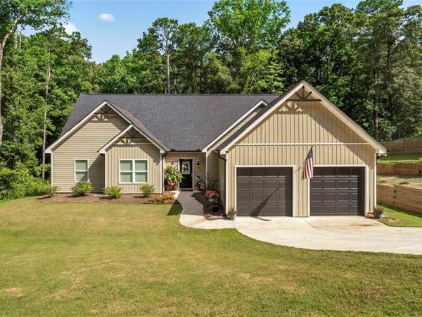 112 Bunting Ct, Monticello, GA 31064
