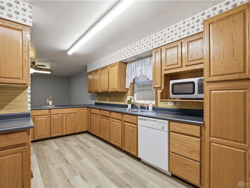 310 N Gebhart Church Road, Miamisburg, OH 45342 Photo 11