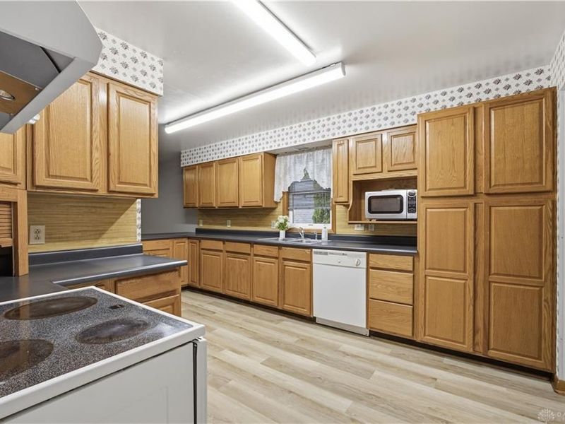 310 N Gebhart Church Road, Miamisburg, OH 45342 Photo 24