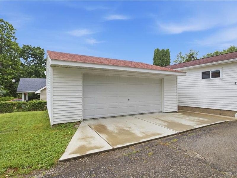 310 N Gebhart Church Road, Miamisburg, OH 45342 Photo 3