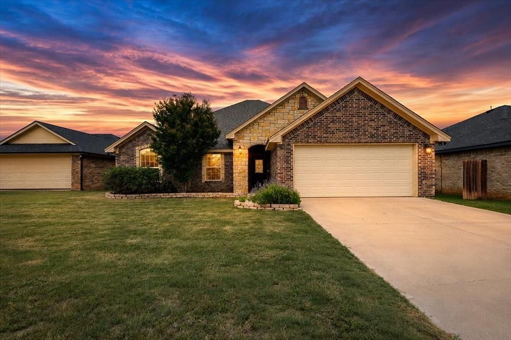 9148 Parkview Circle, Tolar, TX 76476 Main Photo