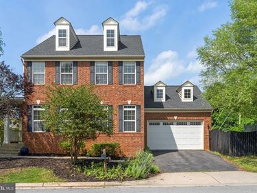 243 BRADFORD DRIVE, BOYCE, VA 22620