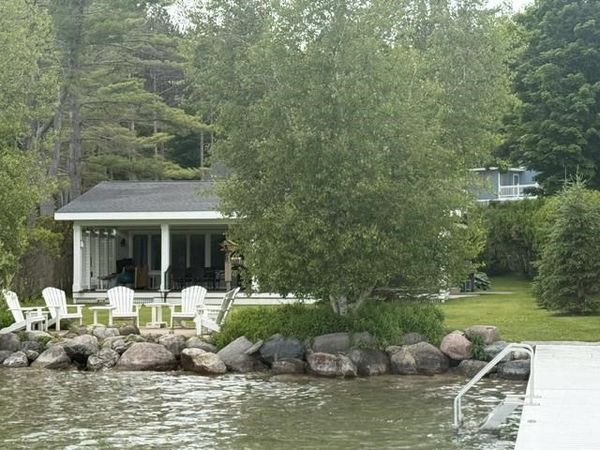 8630 Curtis Lane, Petoskey, MI 49770