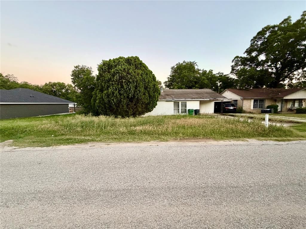 5113 Crowley Street, Sansom Park, TX 76114 Main Photo