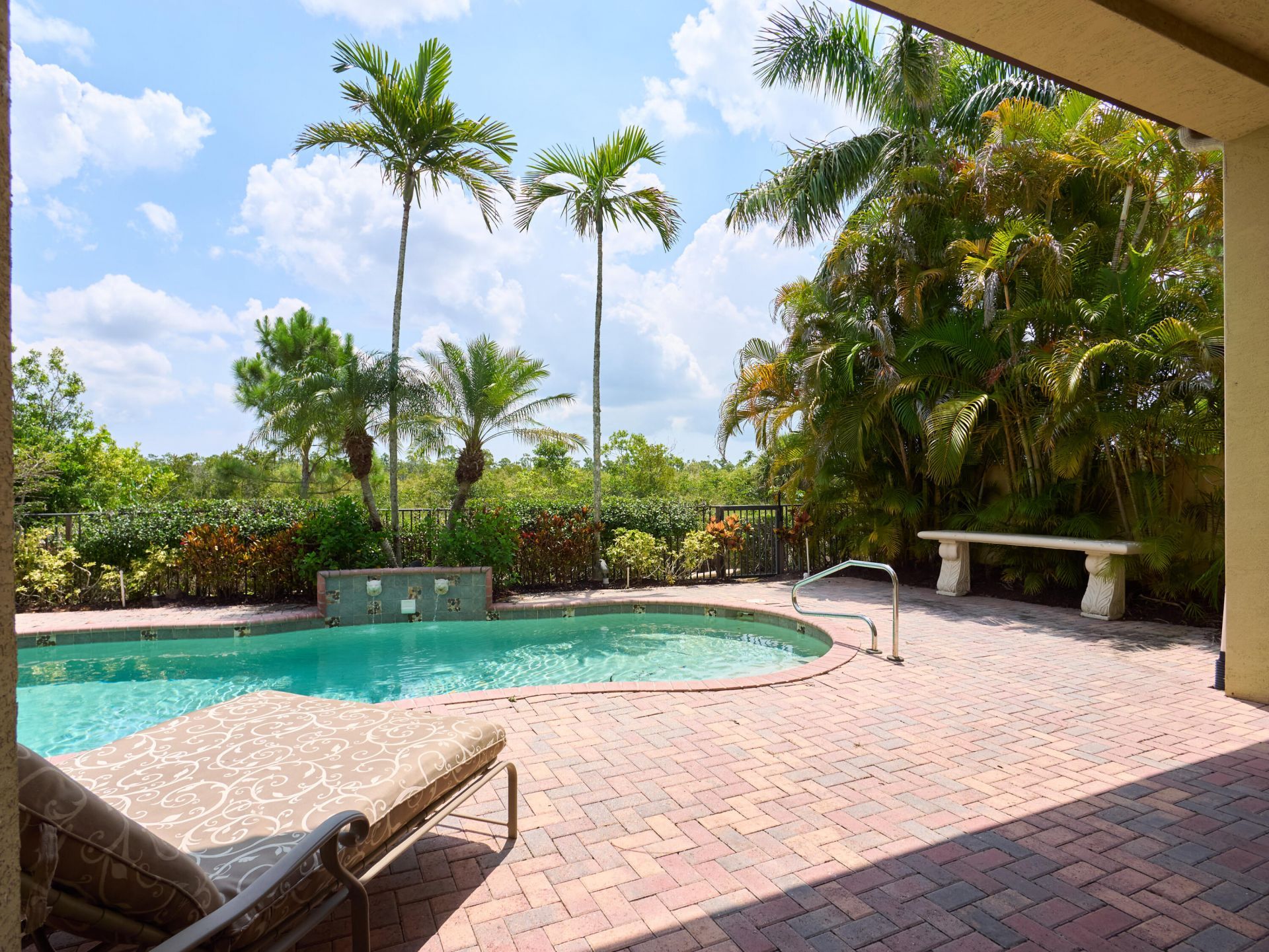 6490 Sparrow Hawk Drive, West Palm Beach, FL 33412 Photo