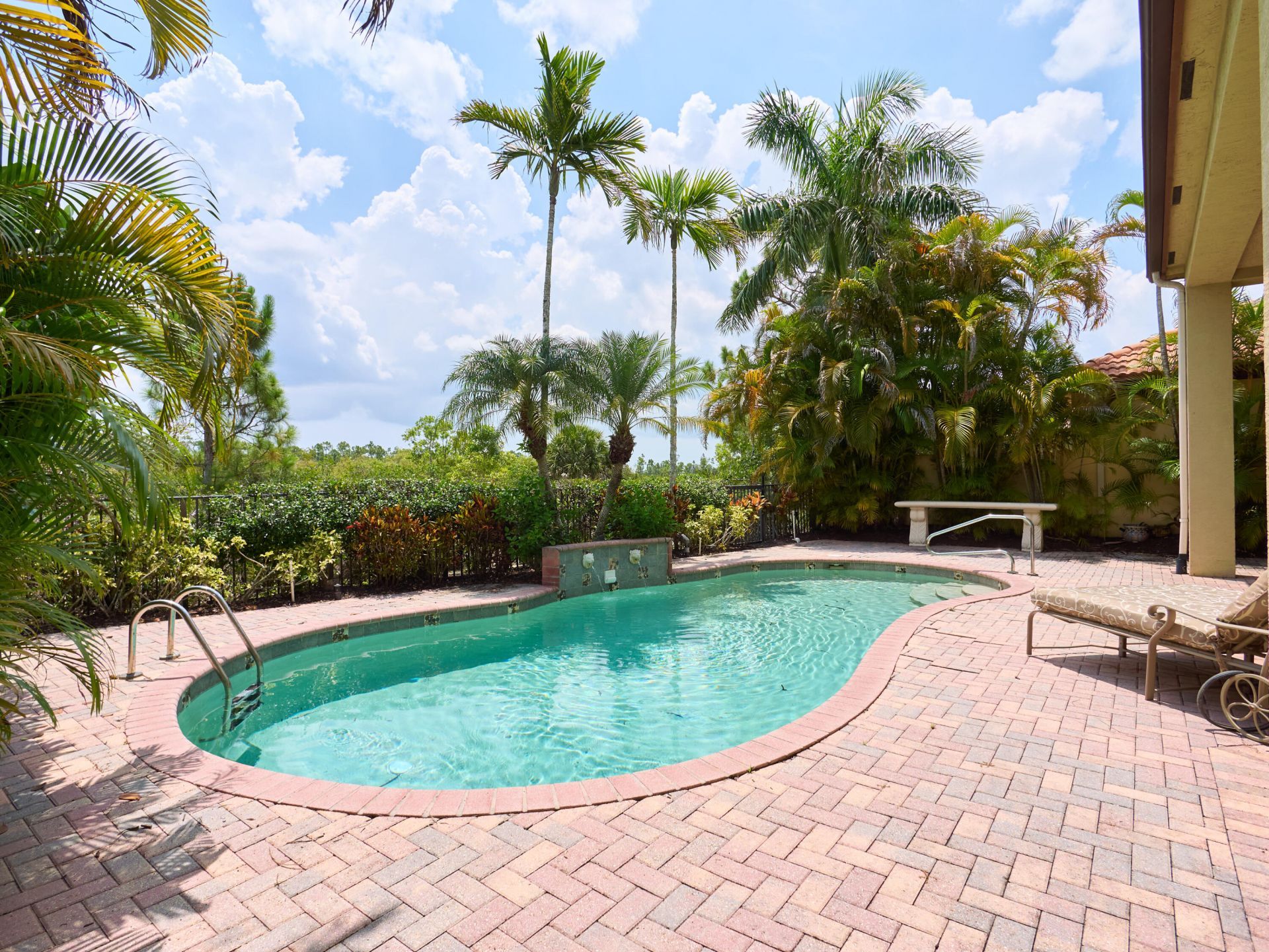6490 Sparrow Hawk Drive, West Palm Beach, FL 33412 Photo