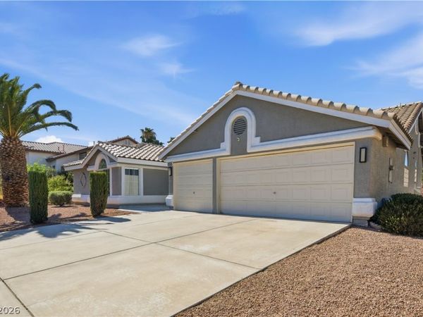 898 E Robindale Road, Las Vegas, NV 89123