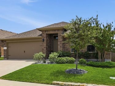 9200 Desertrock Road, Fort Worth, TX 76131