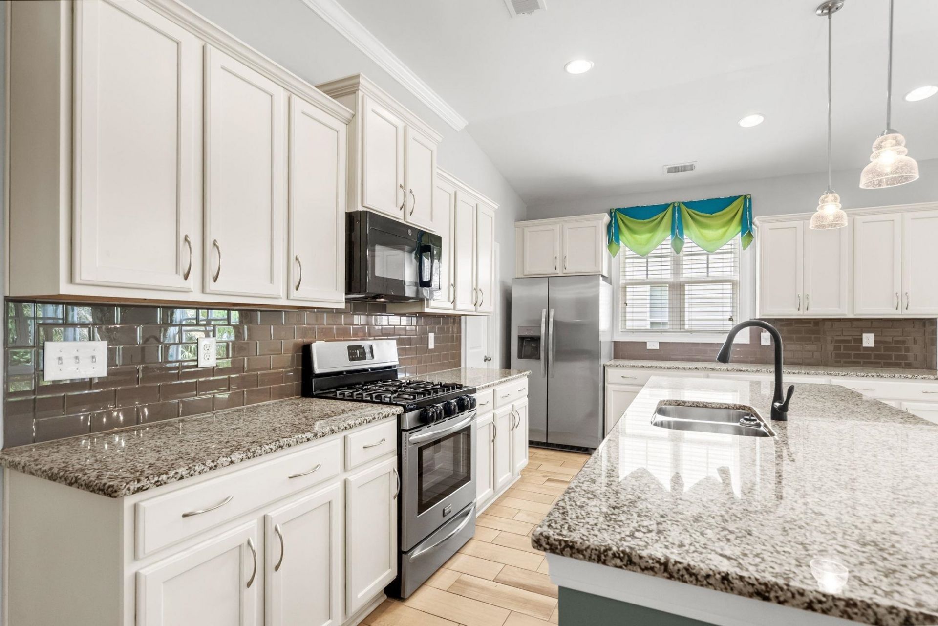 951 Bronwyn Circle Photo 14