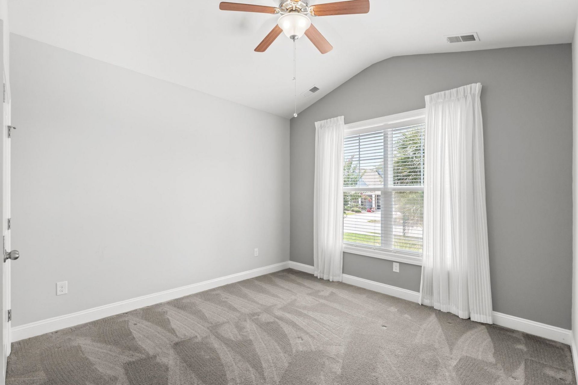 951 Bronwyn Circle Photo 26