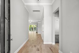 951 Bronwyn Circle photo 4
