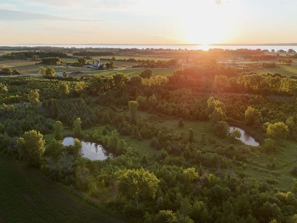 000 Kinker Road, Fond Du Lac, WI 54937