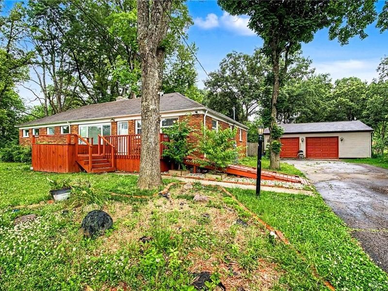 5862 W Wenger Road, Clayton, OH 45315 Photo 2