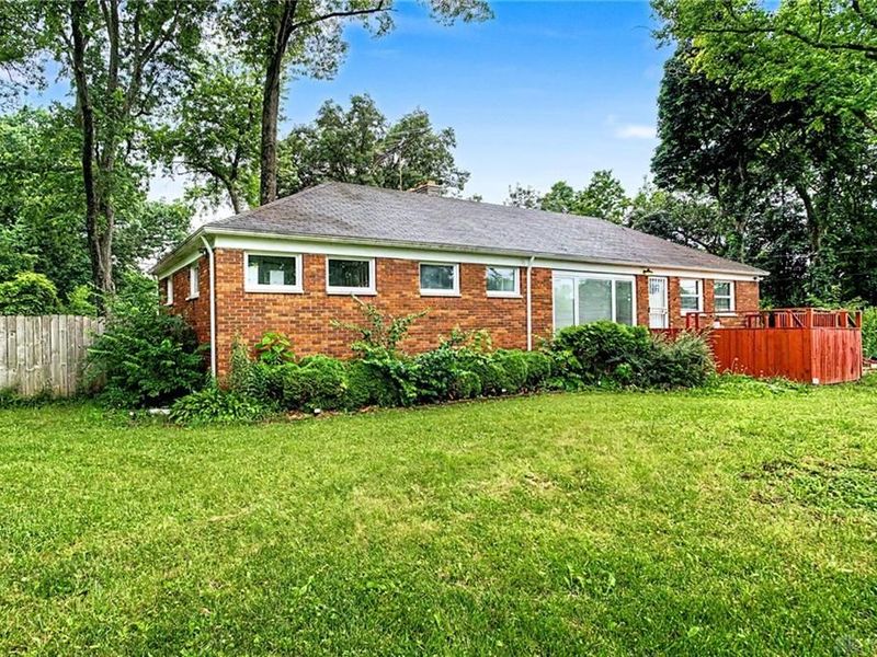 5862 W Wenger Road, Clayton, OH 45315 Photo 4