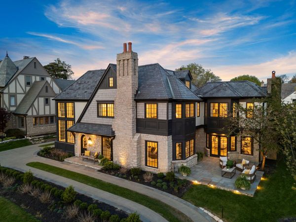 2252 Club Road , Upper Arlington, OH 43221