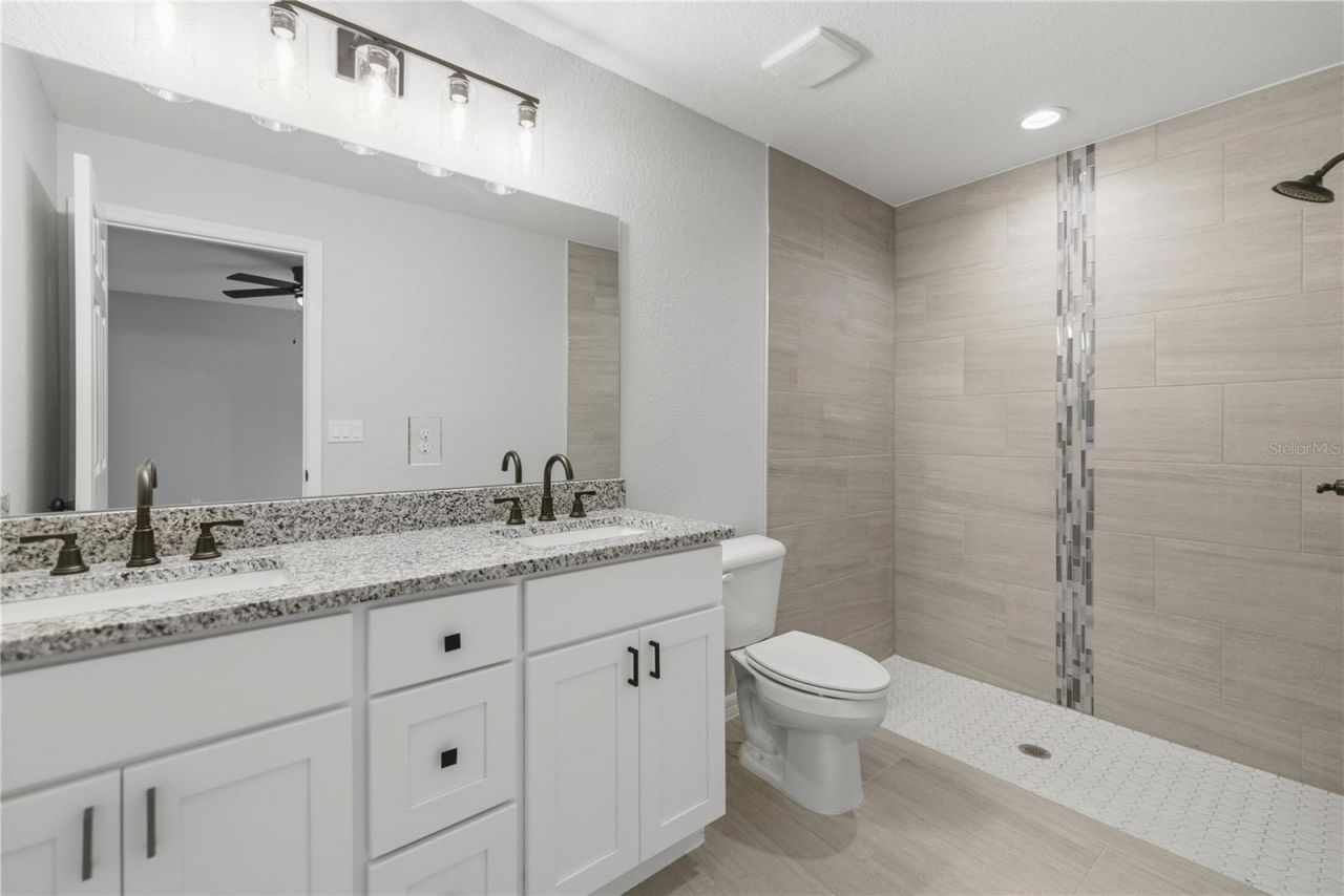 20 Locust Loop Circle, Ocala, FL 34472 Photo