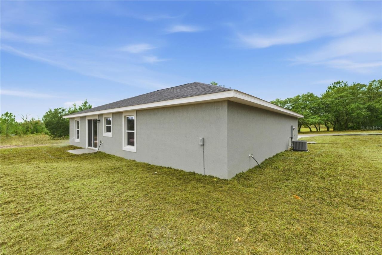 20 Locust Loop Circle, Ocala, FL 34472 Photo