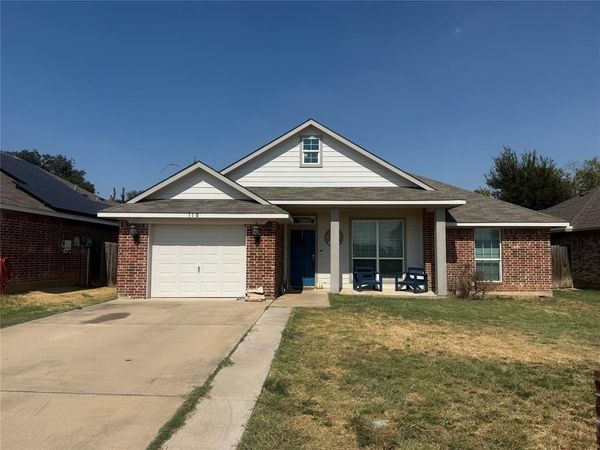 110 Tomahawk, Lacy Lakeview, TX 76705